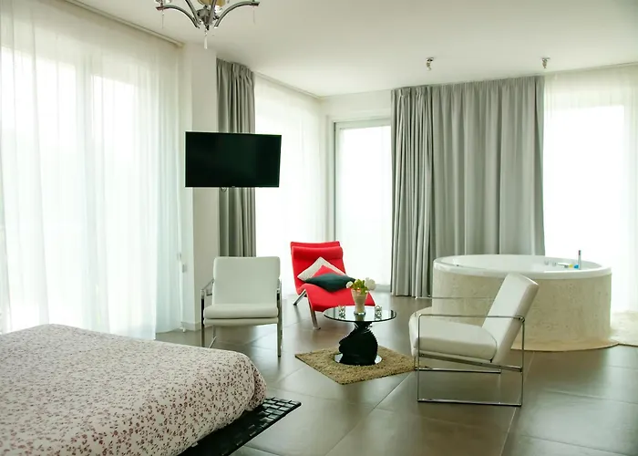 Bed & Breakfast Max Luxury - Servizio Inclusa