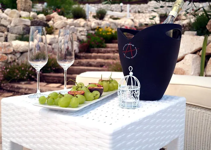 Max Luxury - Servizio Inclusa Bed & Breakfast 4*