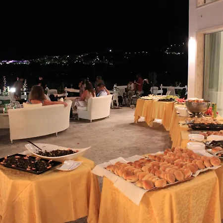 Max Luxury - Servizio Inclusa Bed & Breakfast