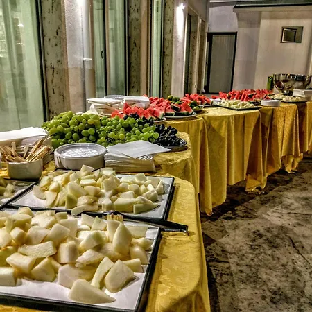 Max Luxury - Servizio Inclusa 4*