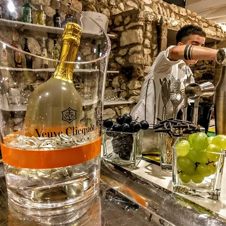 Bed & Breakfast Max Luxury - Servizio Inclusa