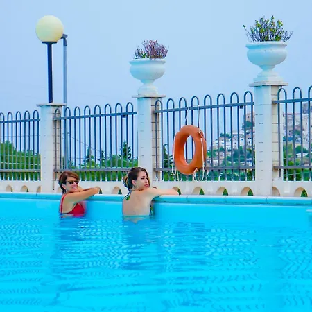 Max Luxury - Servizio Inclusa 4*