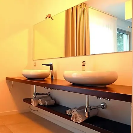 Bed & Breakfast Max Luxury - Servizio Inclusa