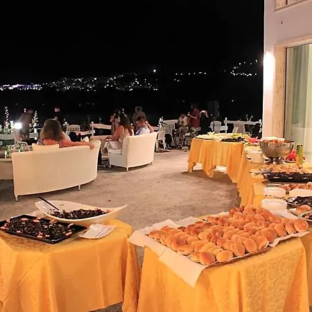 Oda ve Kahvaltı Max Luxury - Servizio Inclusa Peschici