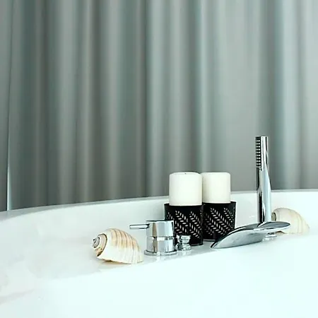 Max Luxury - Servizio Inclusa Bed & Breakfast 4*