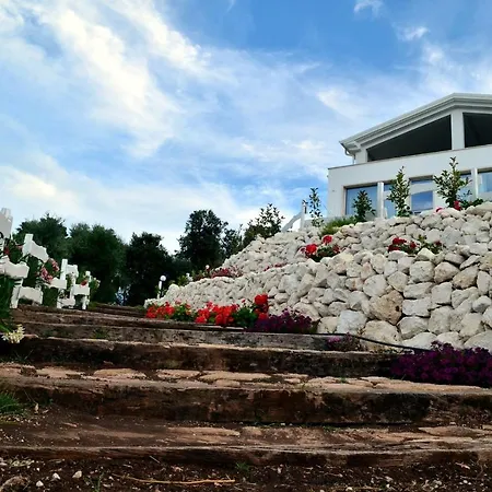 Bed & Breakfast Max Luxury - Servizio Inclusa