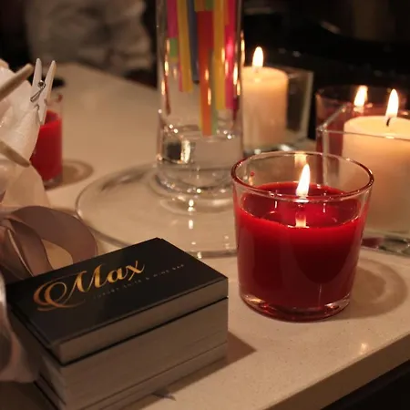 Max Luxury - Servizio Inclusa Bed & Breakfast 4*