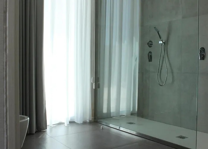 Bed & Breakfast Max Luxury - Servizio Inclusa 4*